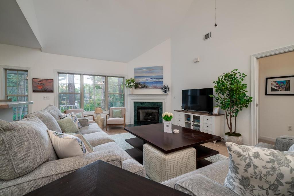 2882 Old Drake, Seabrook Island