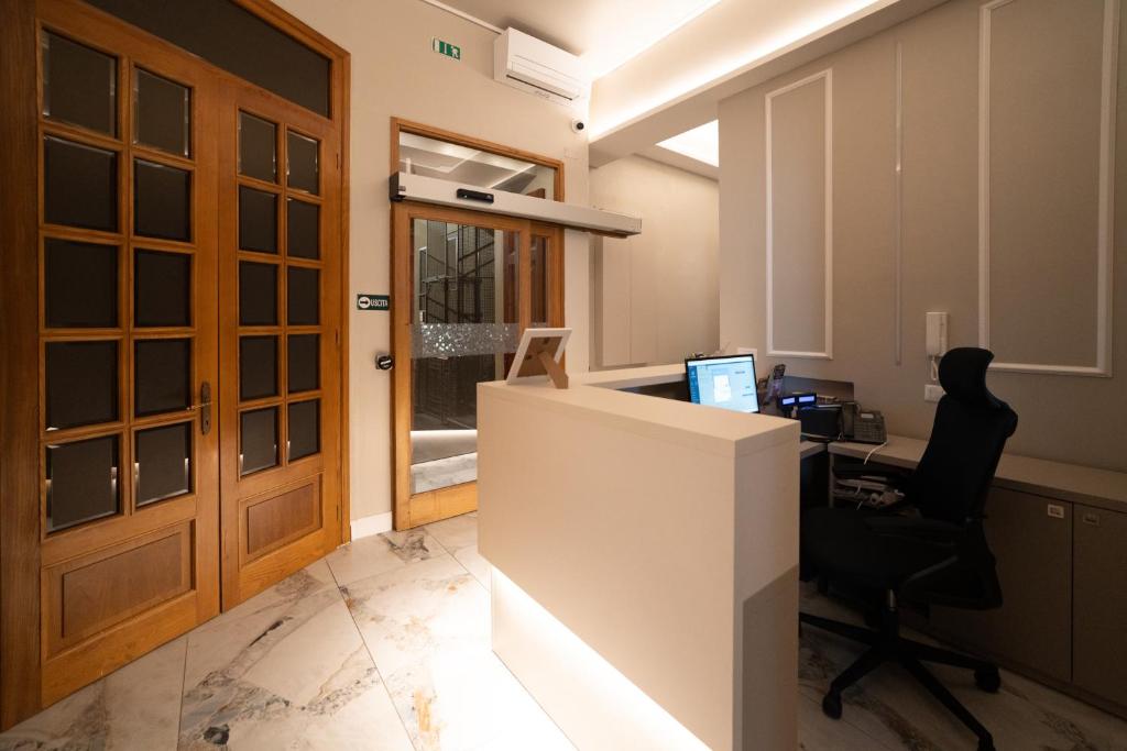 Lilium Hotel - 5