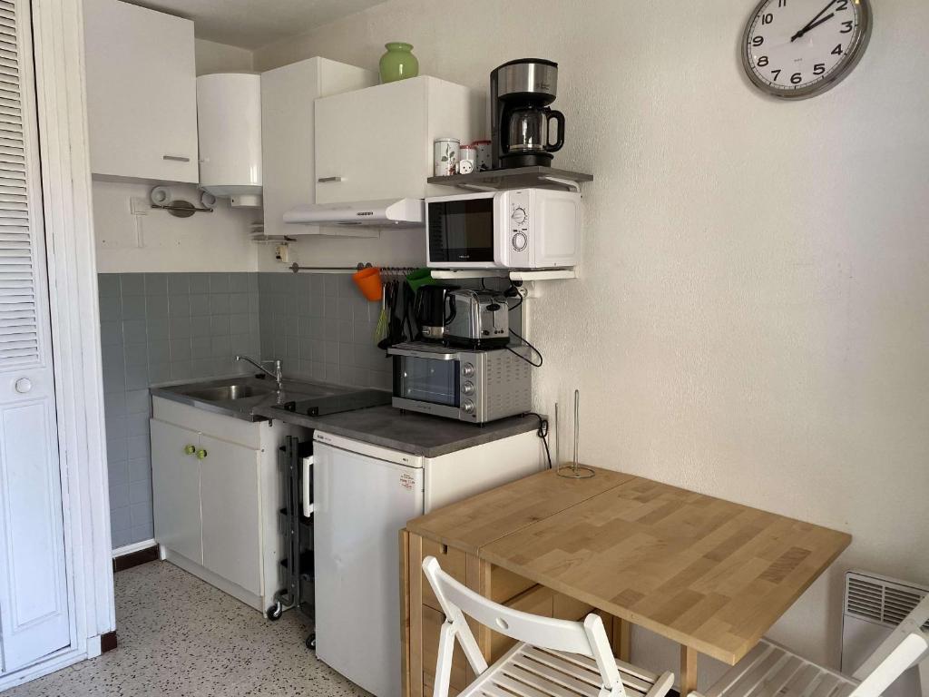 Studio climatisé avec balcon proche centre et thermes, Balaruc-les-Bains - FR-1-553-21 - 4