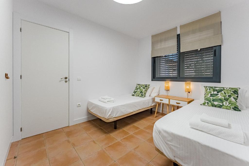 Sea View Family Apartment Heated Pool - 2