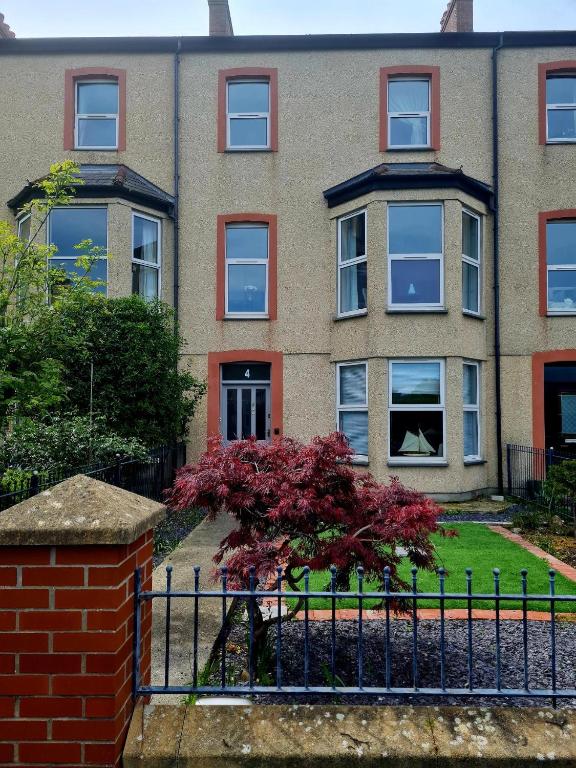 Leamington Beech Villa, Penmaen-mawr