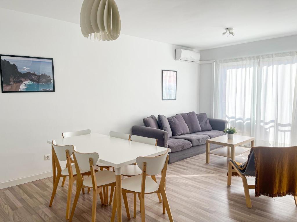 Apartamento con Solarium by DV Properties #P5H3, Малага