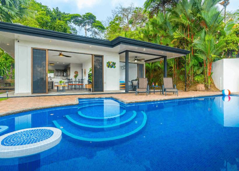 Ocean Views-private-pool-easy Access-ojochal-gate, Ojochal