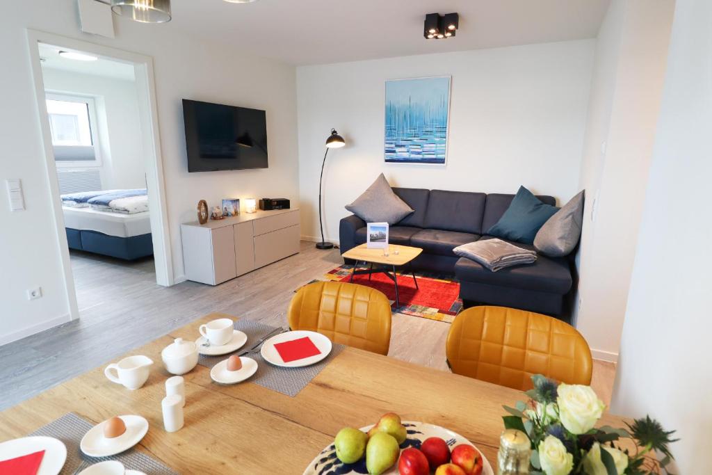 KÜSTE33/38 - strandnah mit Sauna & Balkon direkt an der Küste!, Tossens