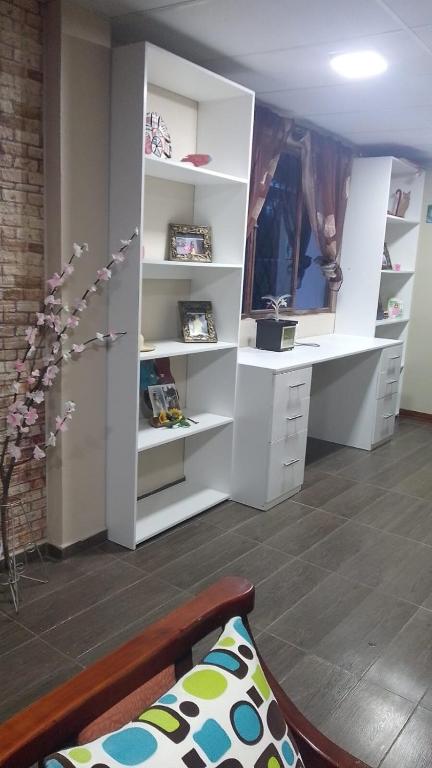 Deluxe entire property with entertainment area - 3