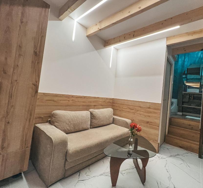 Galatea Suite Luxury and Jacuzzi - 5
