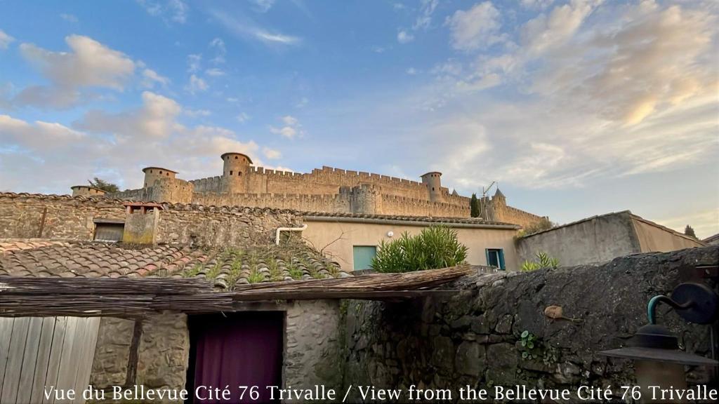 Les Bellevue Cité Trivalle "3 Apartments, 1 with Terrace & Private Parking, Aircon, WiFi, 500m from Cité, free public car park 200m" - 1
