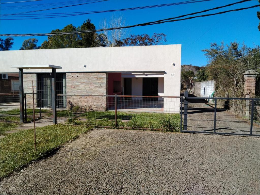 Casa nueva en Daymán - 1