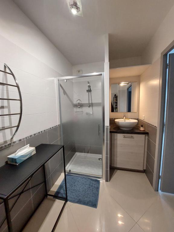 Grand Studio à 300m de la plage dans Résidence calme - une seule pièce - 3