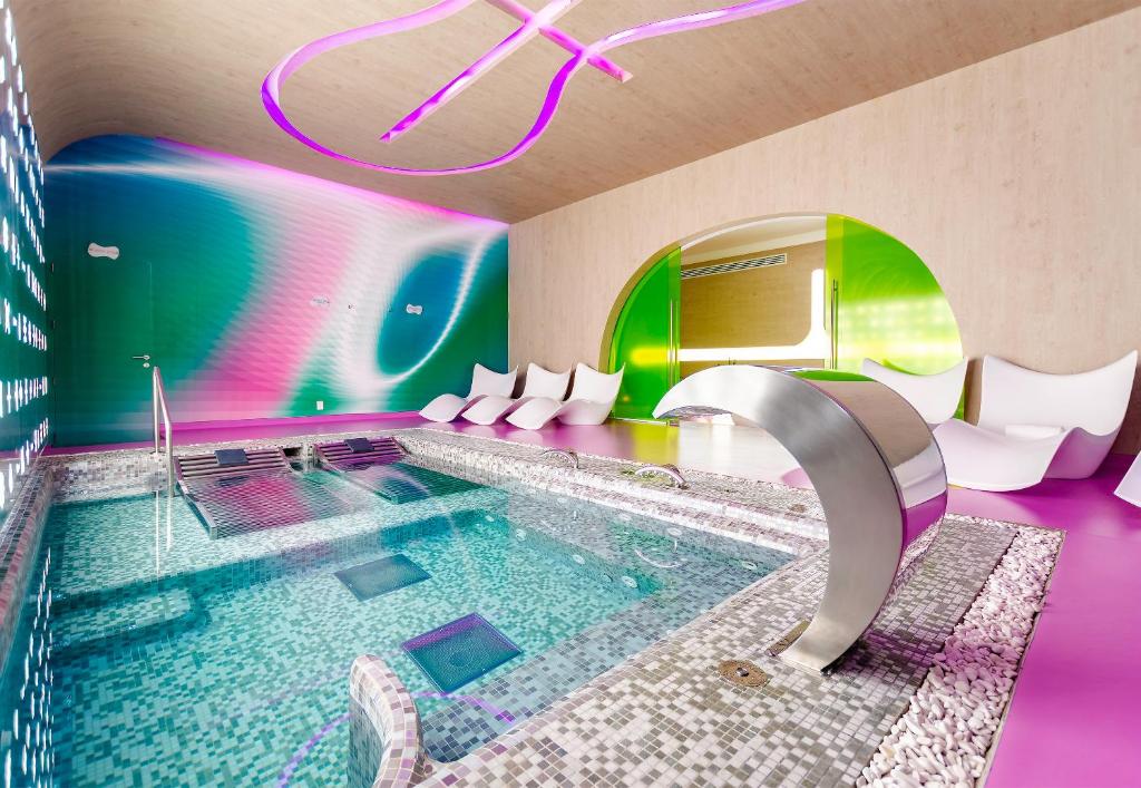 Hotel Facility 2