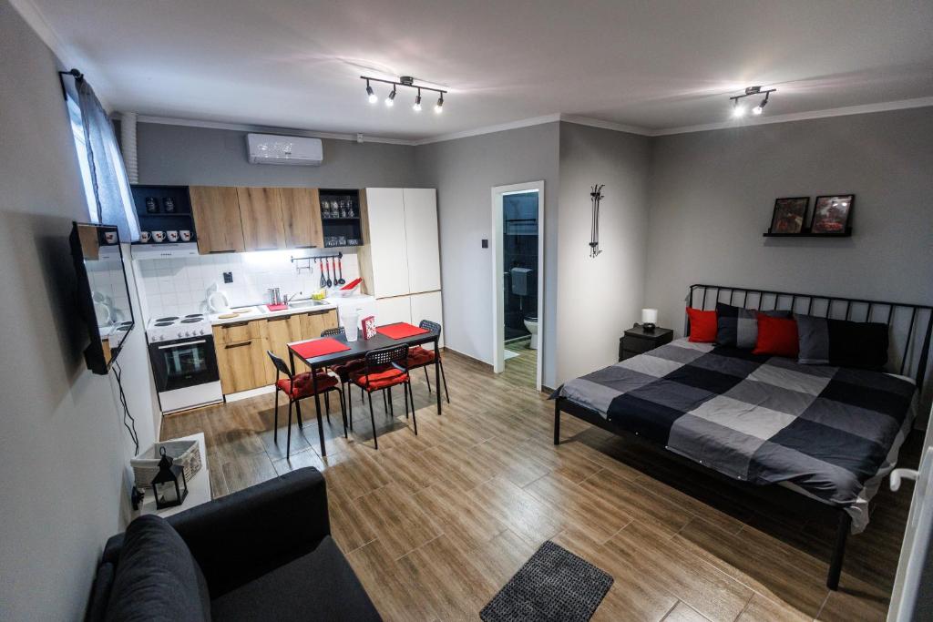 Apartman83, Subotica