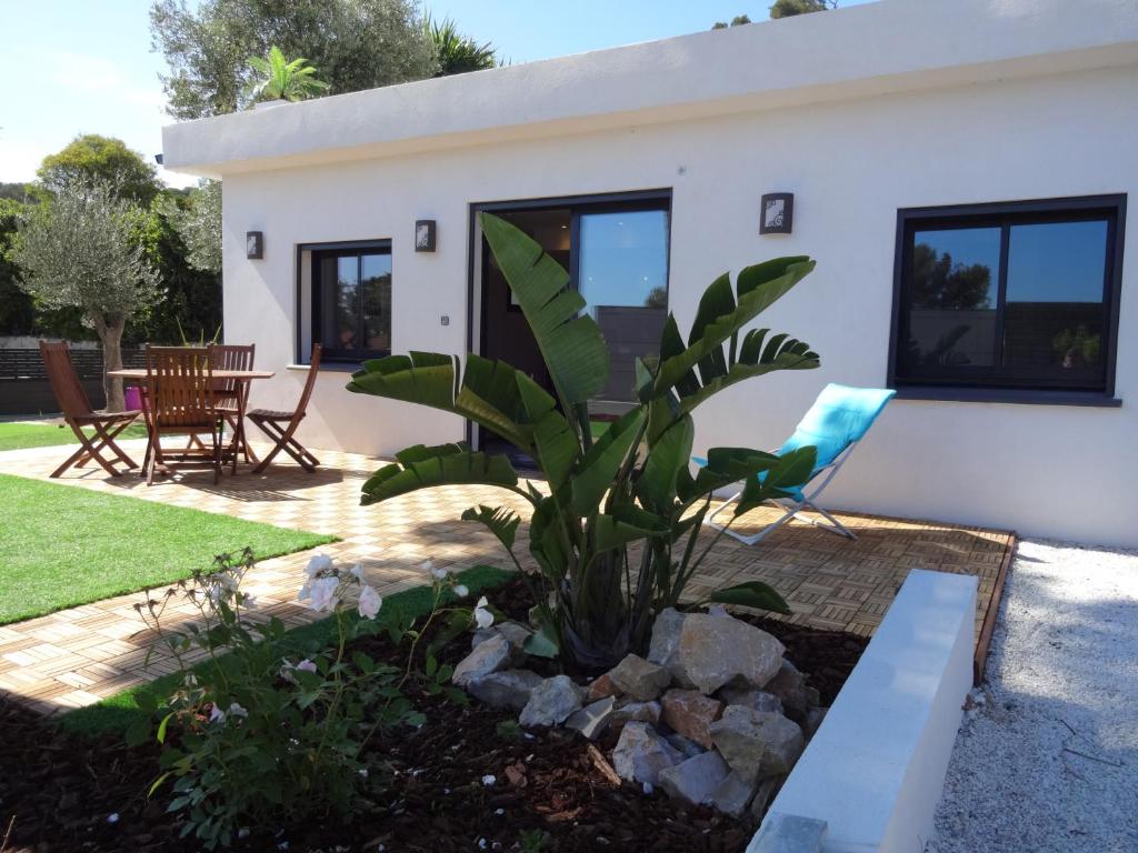 La VILLA SANARY Coeur de Portissol - Parking privé- Prise recharge voiture - 3