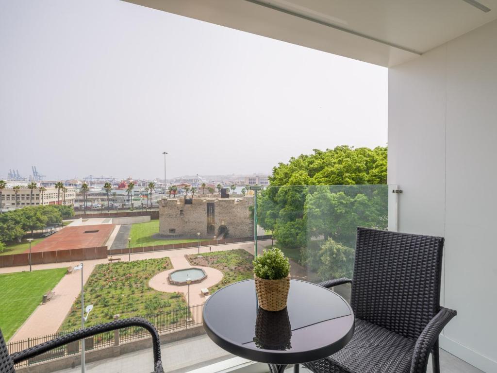 Apartment in Las Palmas near Las Canteras Beach - 2