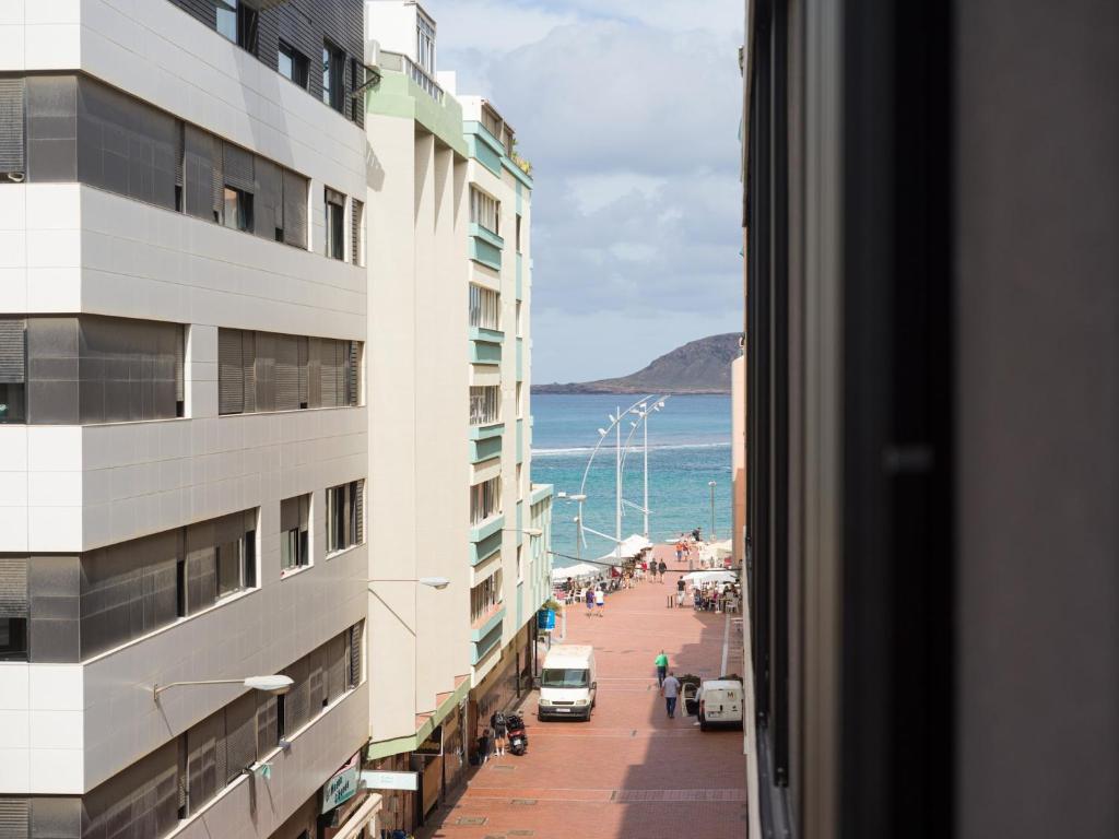 Studio in Las Palmas by Playa de Las Canteras - 5