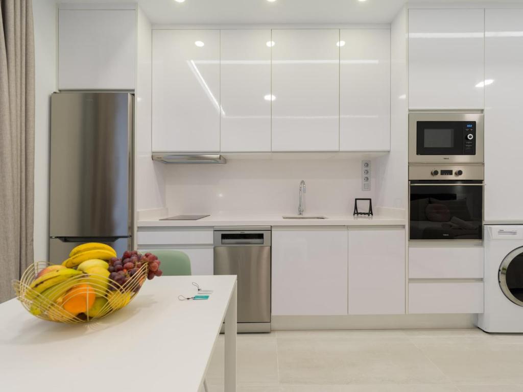 Apartment in Las Palmas by Playa de Las Canteras - 3