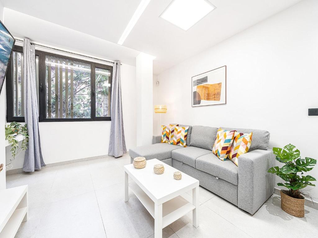 Apartment in Las Palmas near Las Canteras Beach - 2