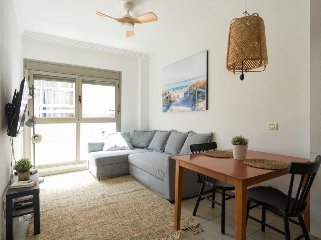 Apartment in Las Palmas near Las Canteras Beach - 2