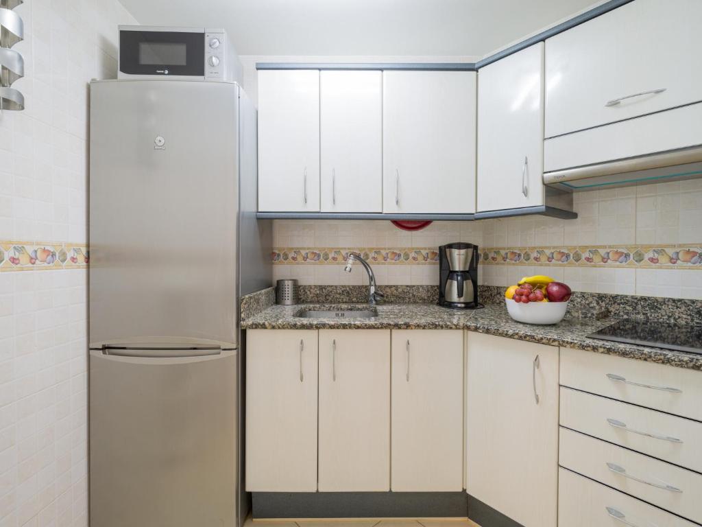 Apartment by Playa de Las Canteras Beach - 5