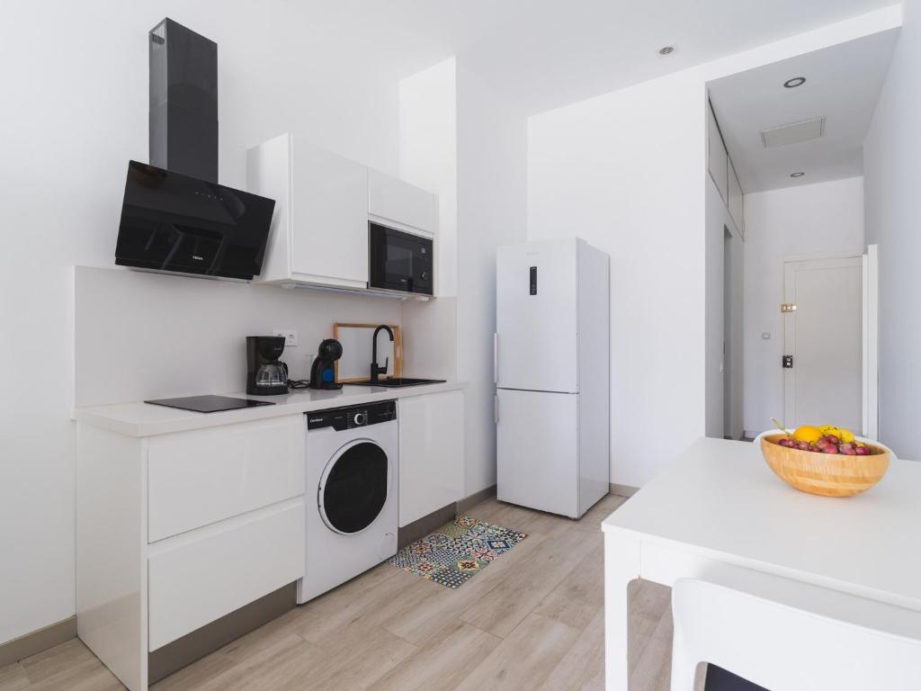 Apartment in Las Palmas near Las Canteras Beach - 2