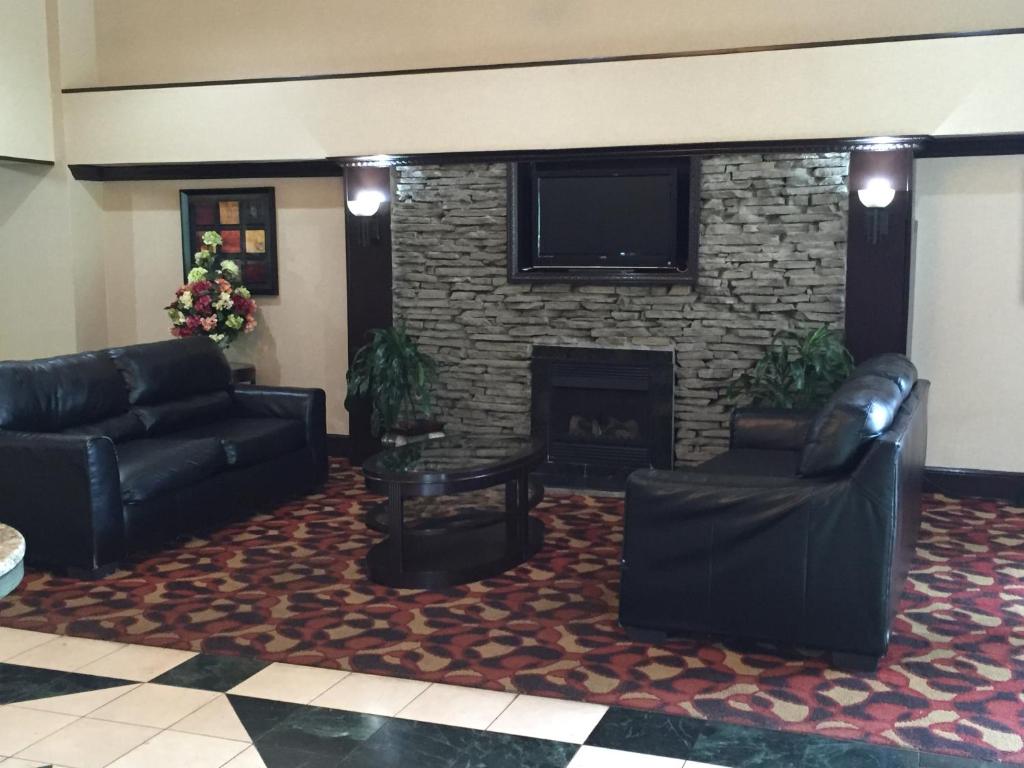 Ramada by Wyndham Birmingham Airport — Hotel in Birmingham (AL)