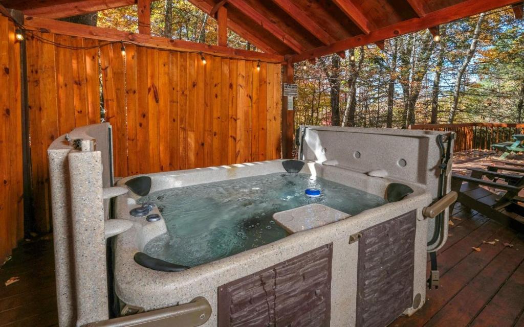 Sugar Hollow, Gatlinburg