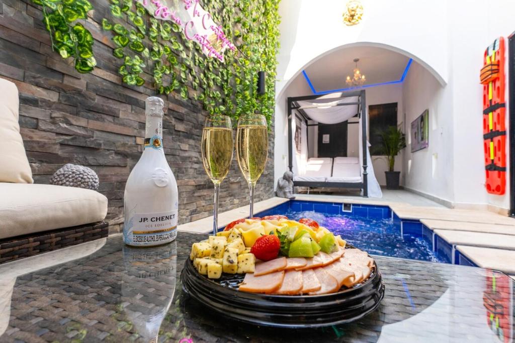 Pablo Escobars Secret Hideout! - 5