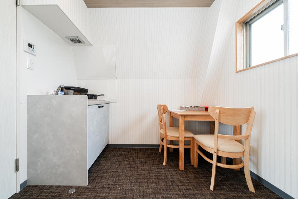 Sunshine Inn 456 - Economic APT in Tokyo Tranquil Block, with Direct Access to Ginza & Akihabara
