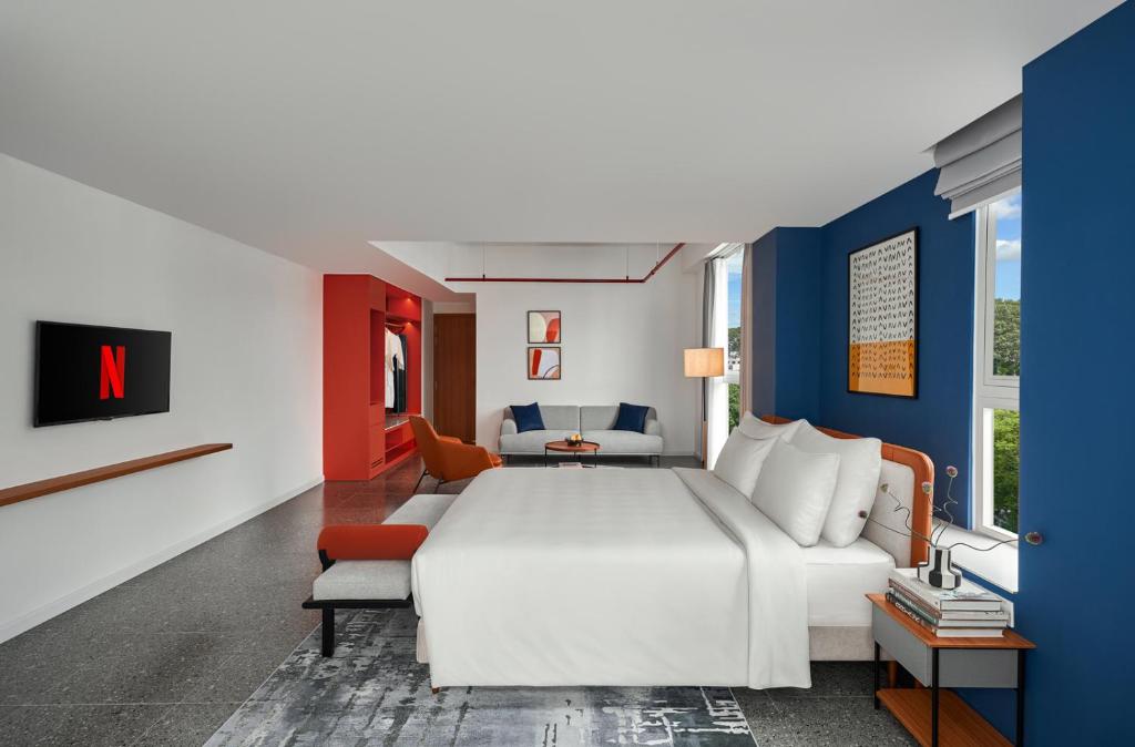 โฮมสเตด พาร์ควิว (Homestead Parkview)