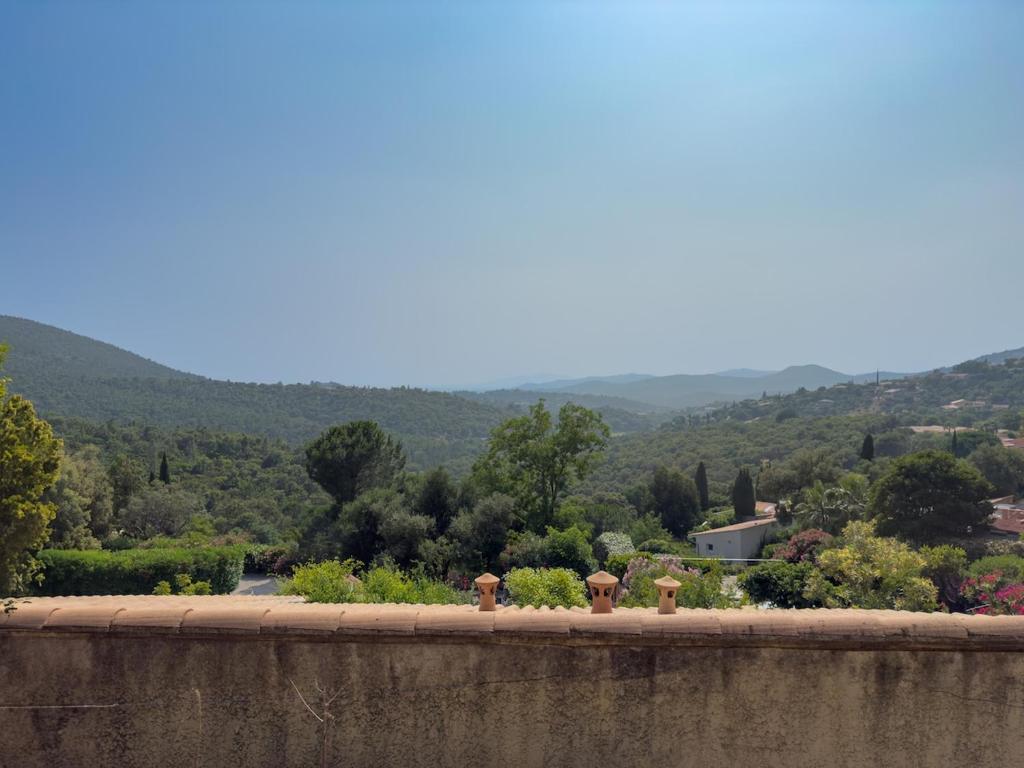 L'Inoubliable, Mazet climatisé pour 8 personnes avec tennis et piscine collective à Valcros, La Londes-Les-Maures - 2
