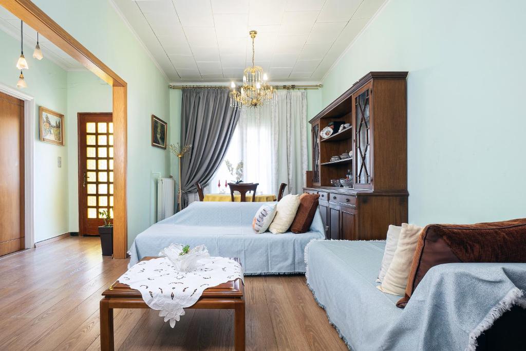 Irini House, Arménoi