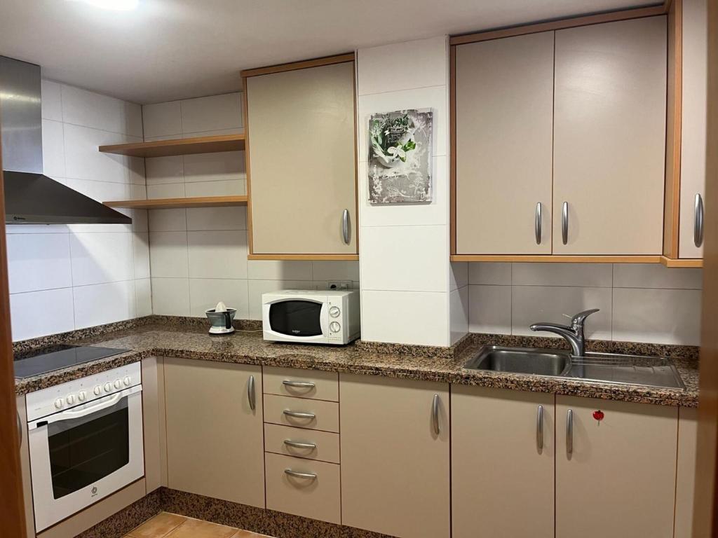 Sea-Breeze Apartment with Pool & Parking - 5
