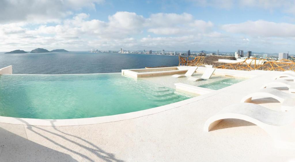 Sunset Mazatlán • Rooftop Pool Breathtaking View, Mazatlán