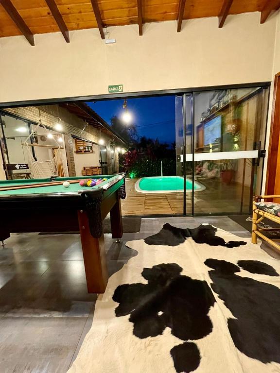 Casa Rústica com piscina, Cascavel