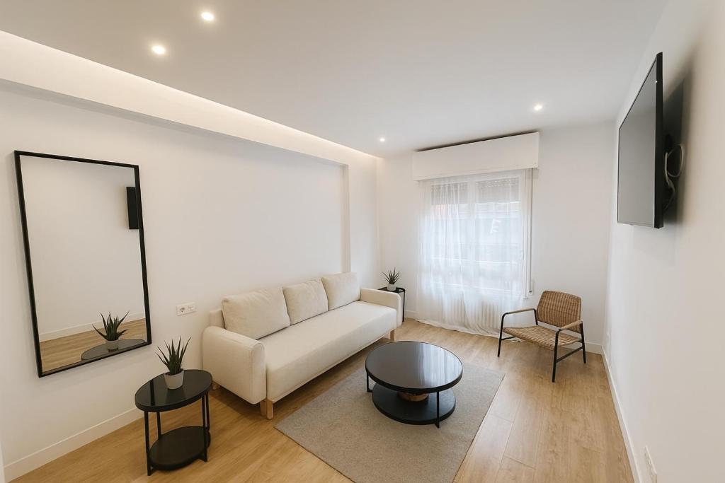 Spacious apartment in the city center, Bilbao