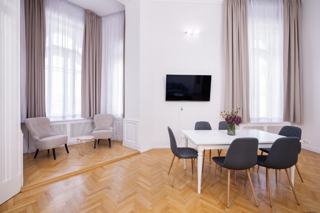 共用ラウンジ/TVエリア