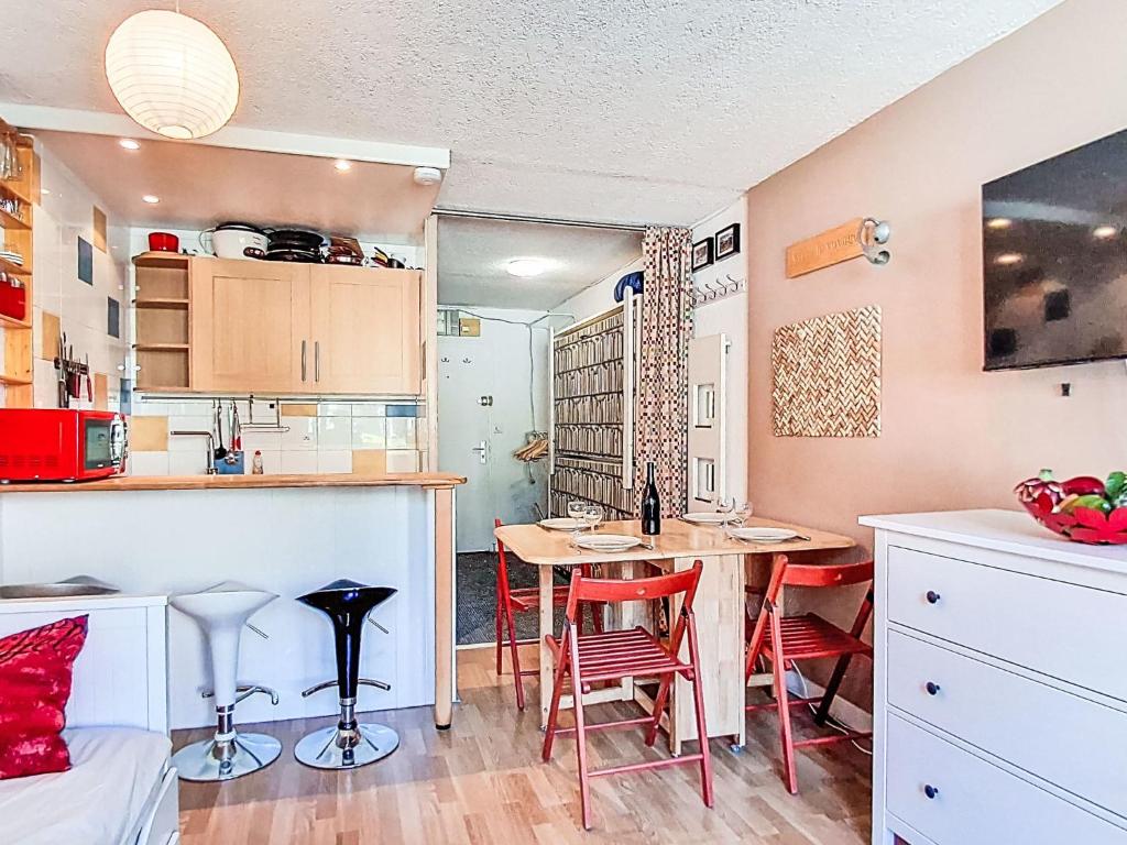 Studio Les Moutières B1 et B2 - Val Claret-26 by Interhome - 3