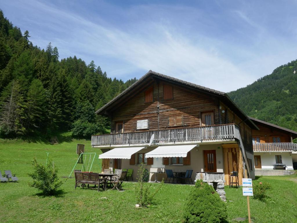 Apartment Prou Riverside by Interhome, Campo Blenio