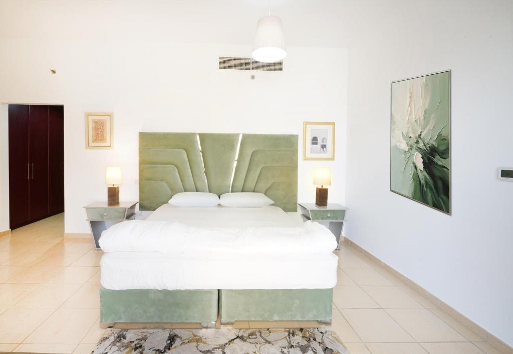 Spacious 2 Bedroom in JBR with beach access, Dubaï