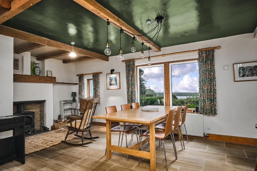 Green Gables by Escape Ordinary, Aghnablaney