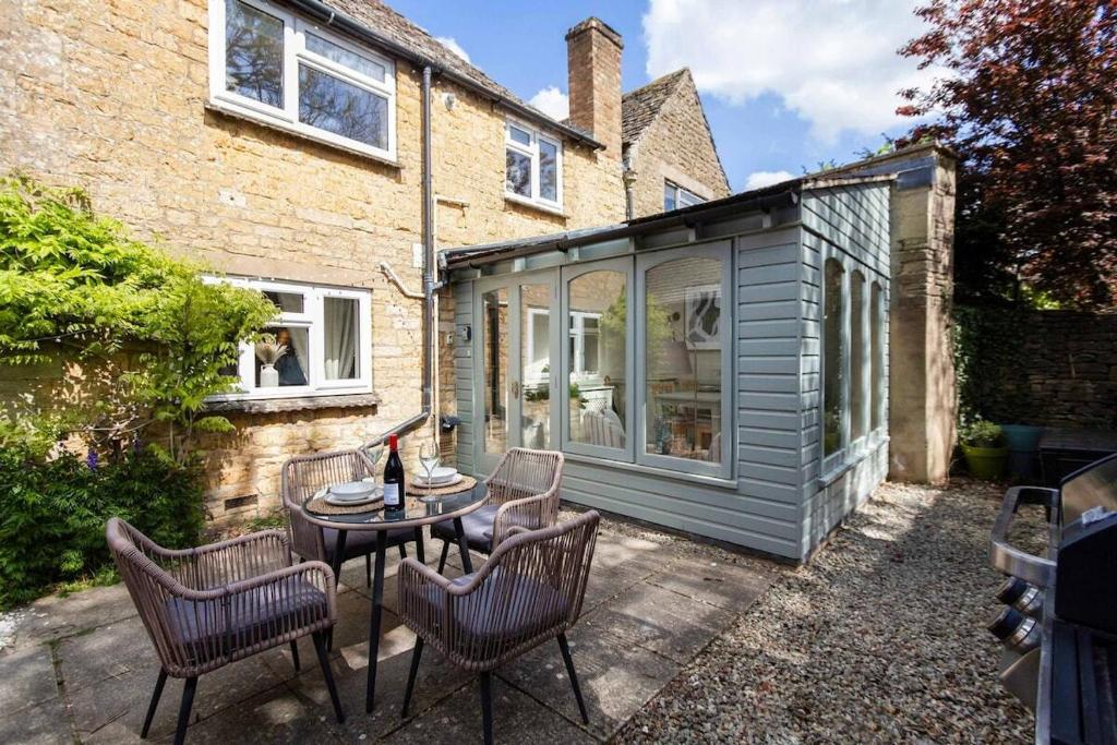 Inglenook Cottage, Bourton-on-the-Water photo 7