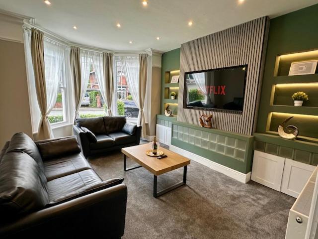 Jade House, Wolverhampton