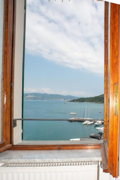 Penthouse with a Dream Sea View in Portovenere - 3