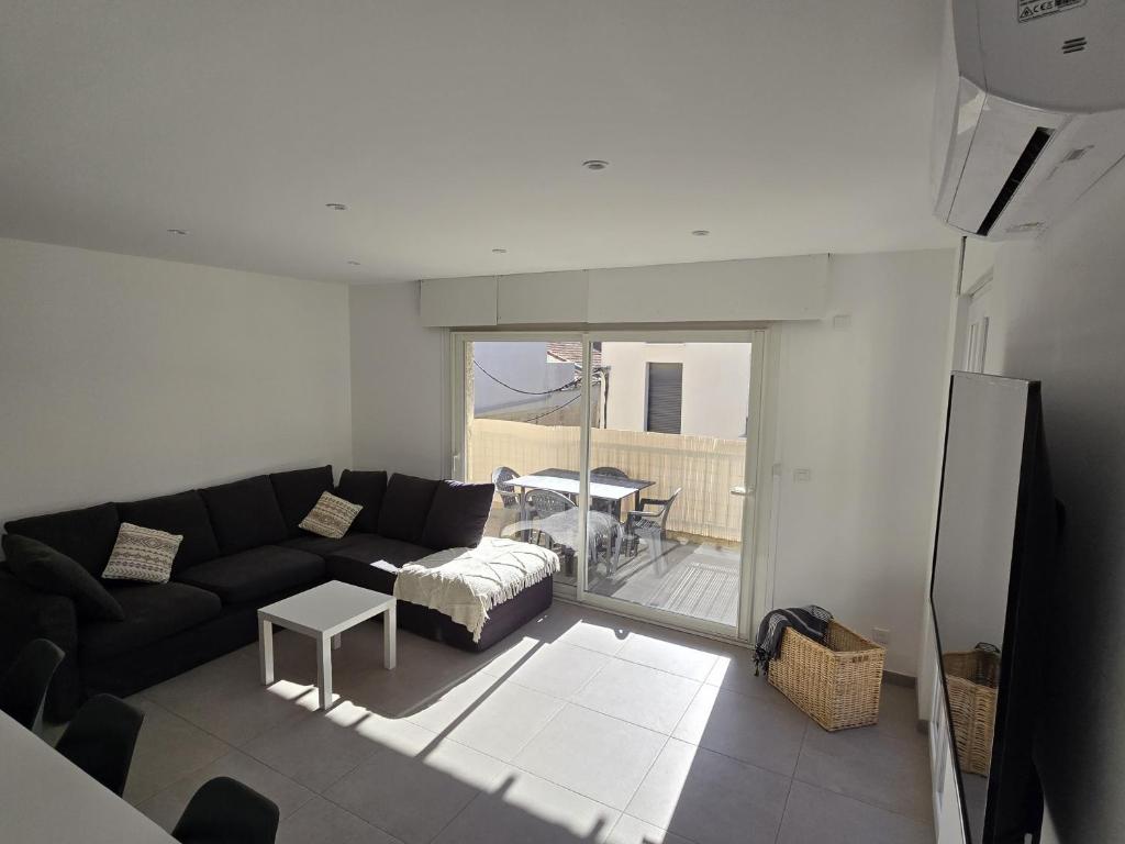 Vue Mer avec Terrasse Calme & Confort Moderne, Le Grau-du-Roi