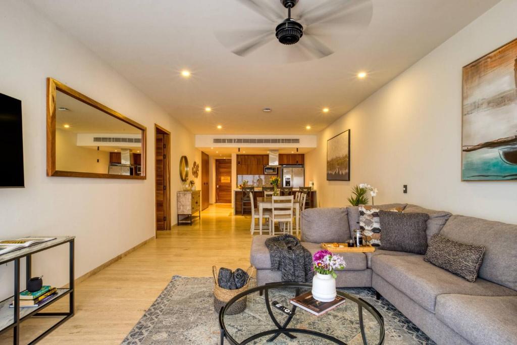 Group Apt 13 16, no view, 3BR, 12 pax - 2