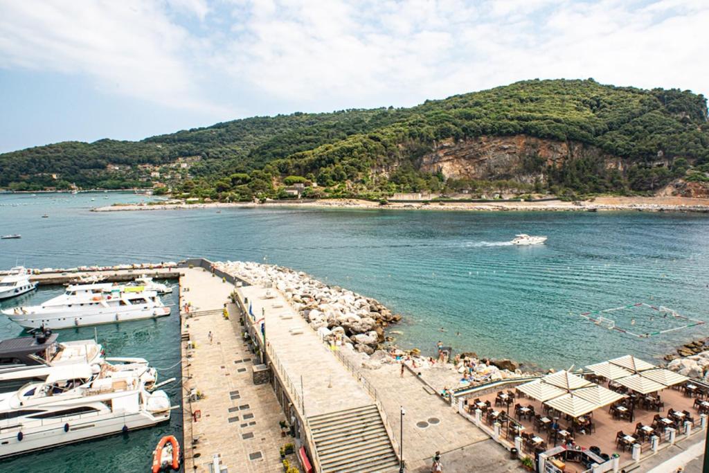 Penthouse with a Dream Sea View in Portovenere - 5
