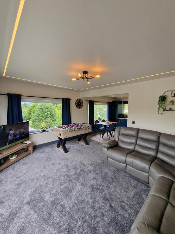 Penthouse Duplex Flat - Central Bowness photo 6