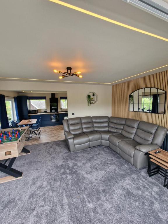 Penthouse Duplex Flat - Central Bowness photo 5