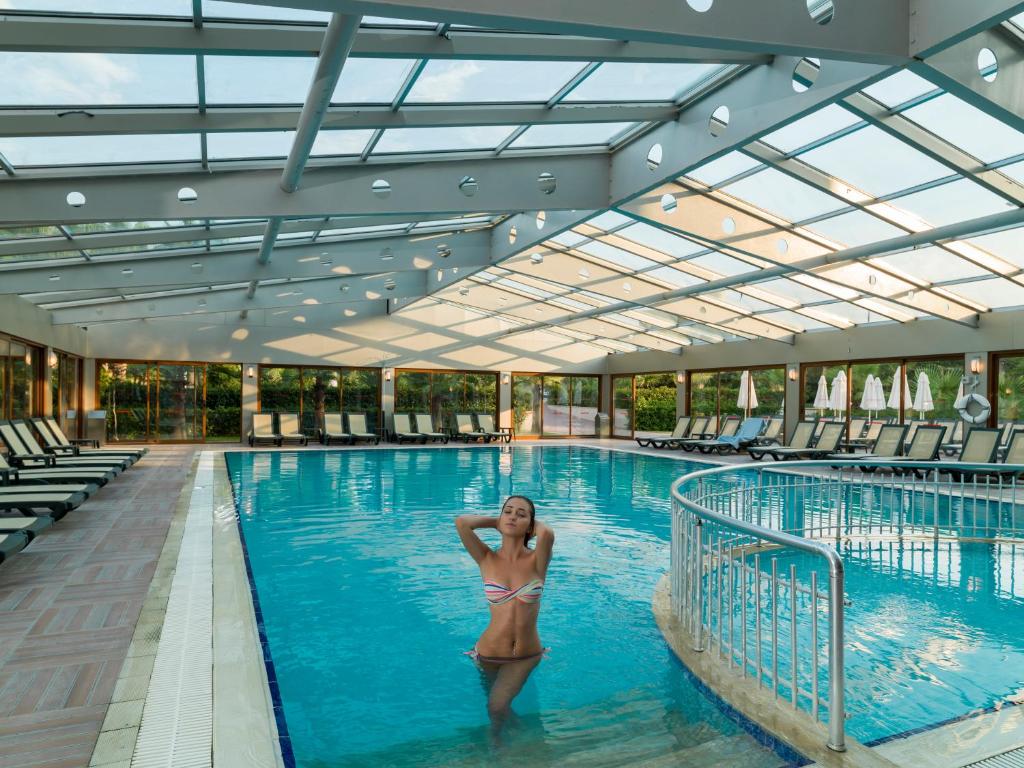 Primasol Hane Family Resort Hotel — Swimming pool in Side