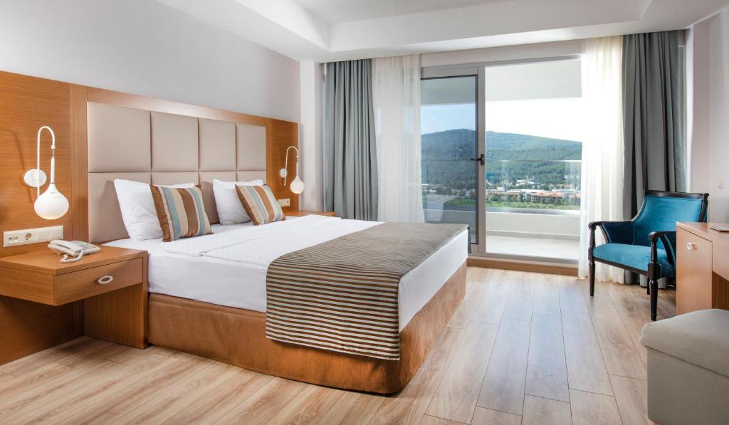 Palm Wings Ephesus Beach Resort - Ultra All Inclusive photo
