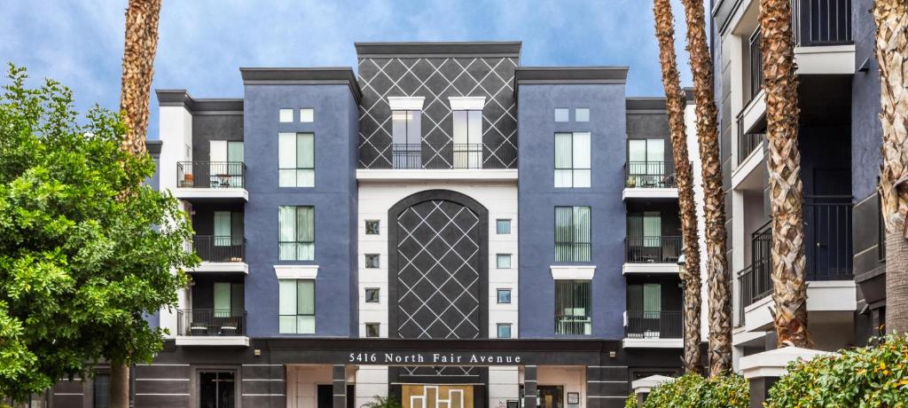 Noho Haven 2 bed Apt with FREE Parking, North Hollywood